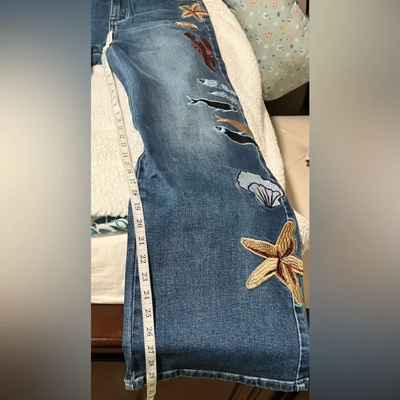 High End Boutique Embroidered Denim Jeans with Lobster and Fish Design - Picture 14 of 16